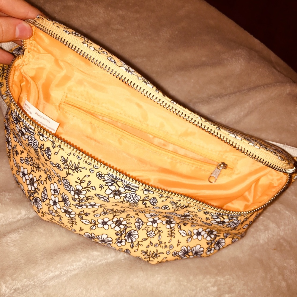 Fanny pack - Picture 2 of 3